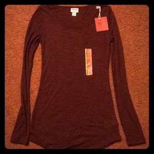 Brand new long sleeve shirt